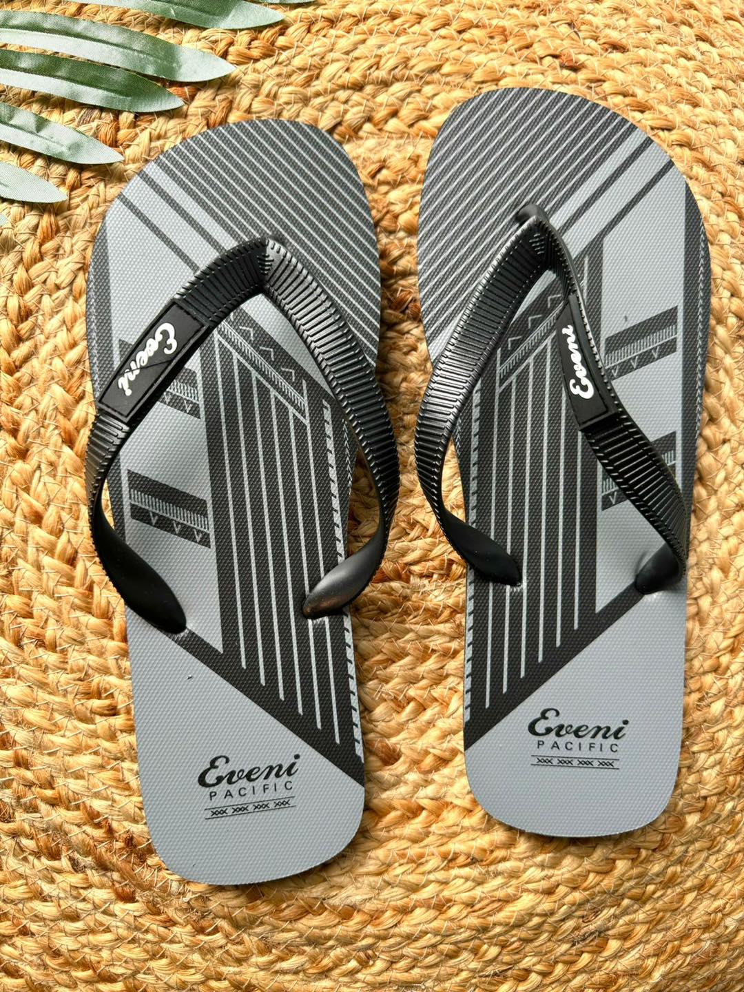 EveniPacific Flip Flops - F2252 BLACK